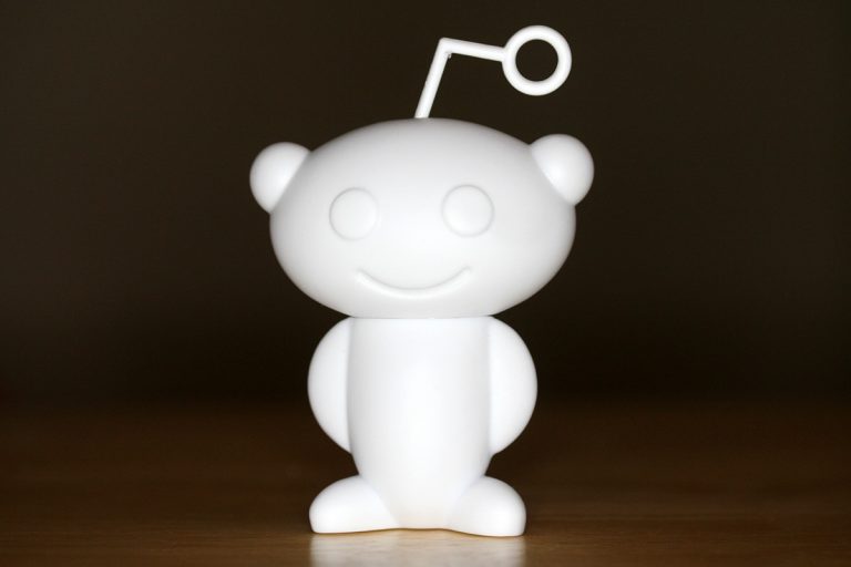 reddit snoo plush