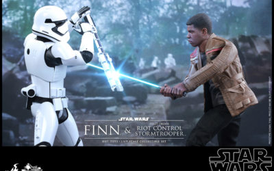 Star Wars: The Force Awakens – Finn and First Order Riot Control Stormtrooper Set