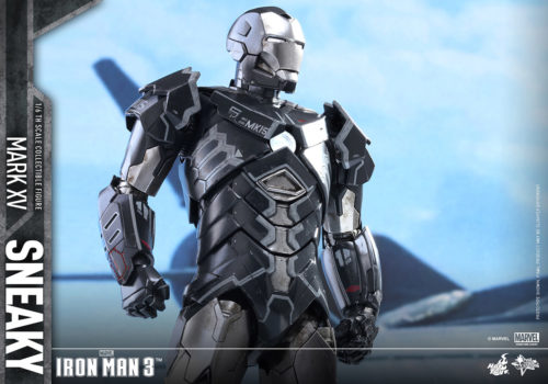 Hot Toys’ Iron Man Sneaky (Mark XV)