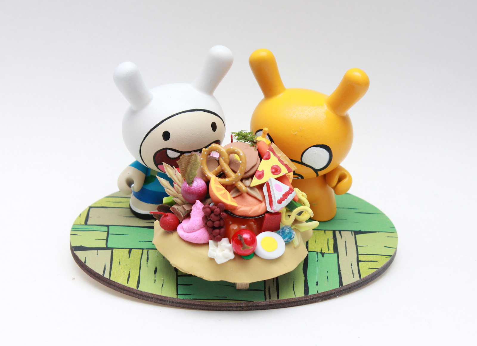 Custom Zard Apuya Dunny and Munny Release