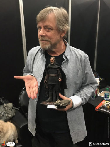 Mark Hamill (and Millie) meets his 1/6th scale Last Jedi Luke