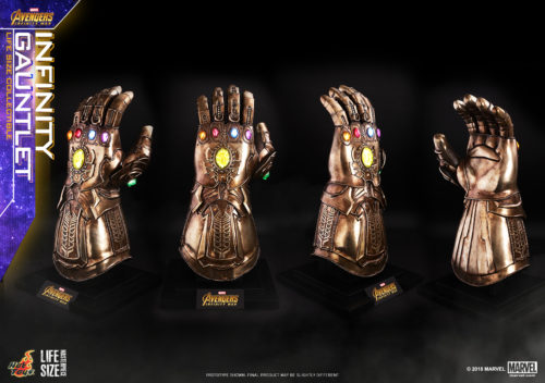 Hot Toys – Life-Sized Infinity Gauntlet