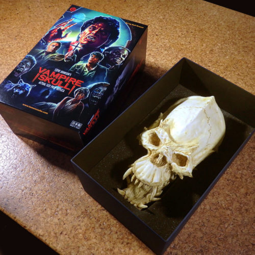 Fright Night – Vampire Skull Skeleton White Edition Pre-Order