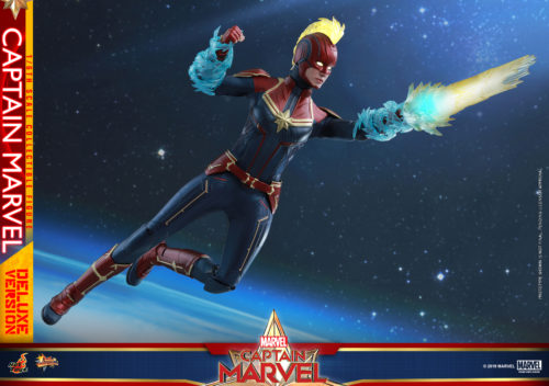 Hot Toys – 1/6th scale Captain Marvel