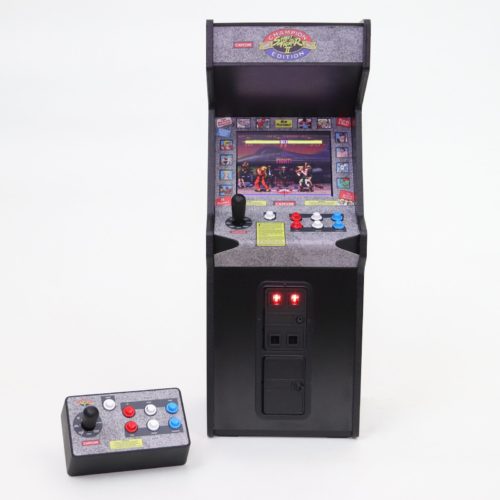 New Wave Toys – 1/6th scale Street Fighter II: Champion Edition Cabinet